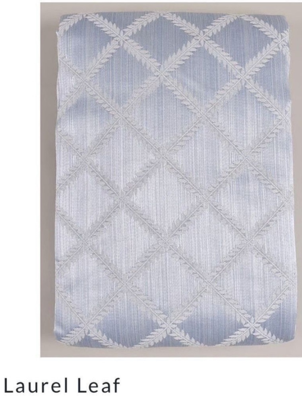 Lenox Laurel leaf tablecloth 80x66